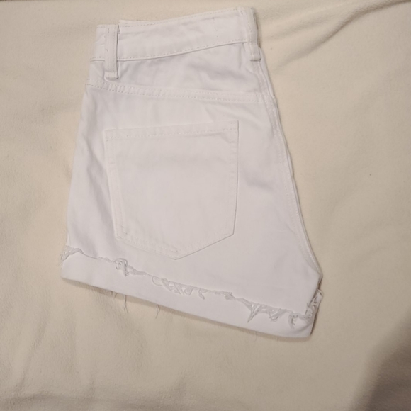 Garage White Denim Shorts - Picture 2 of 3